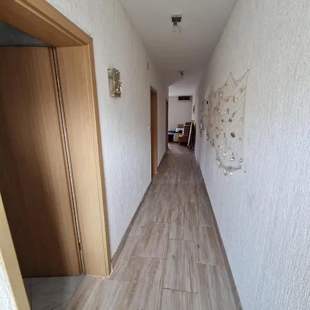 Iva Apartamento Pag Town
